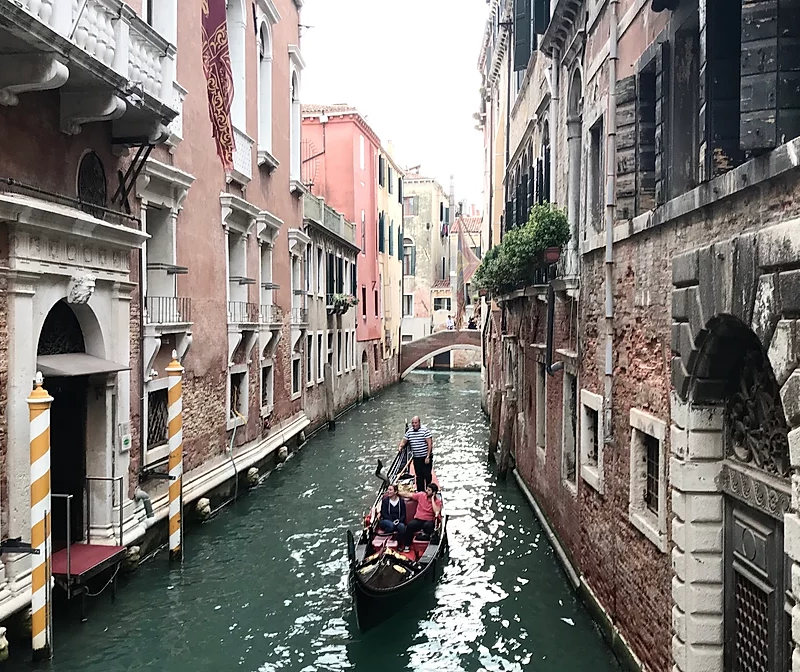 SE VENEDIG OG DØ!